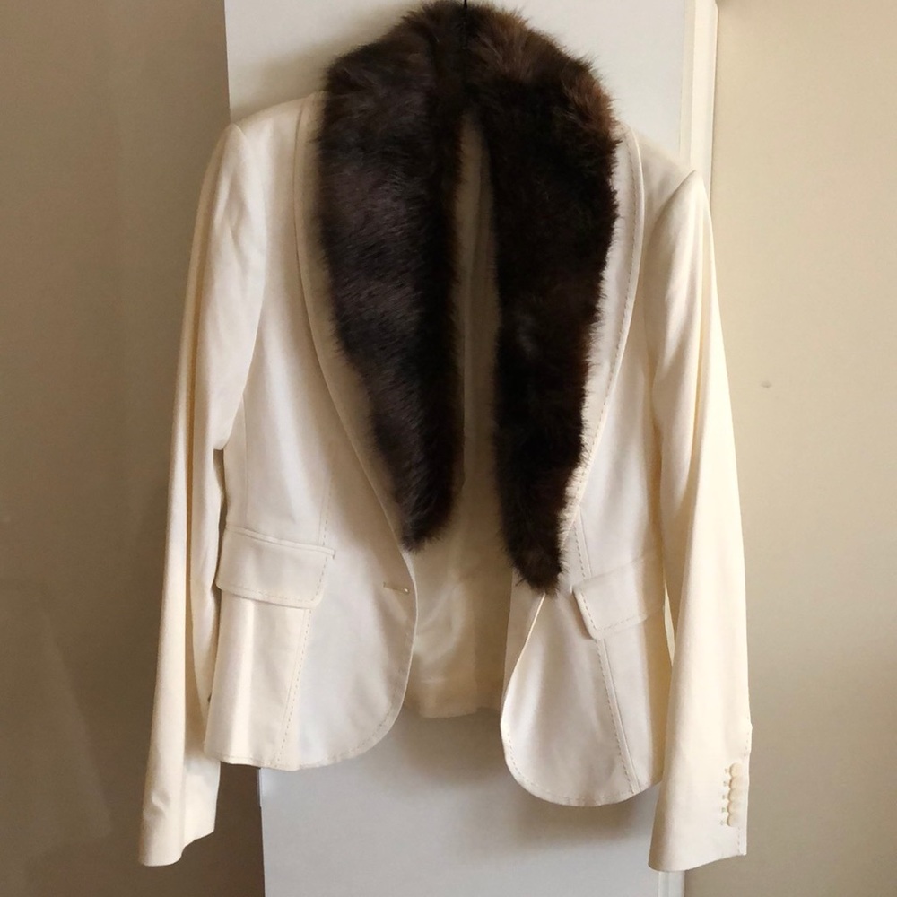 Faux fur ivory blazer GORGEOUS 10